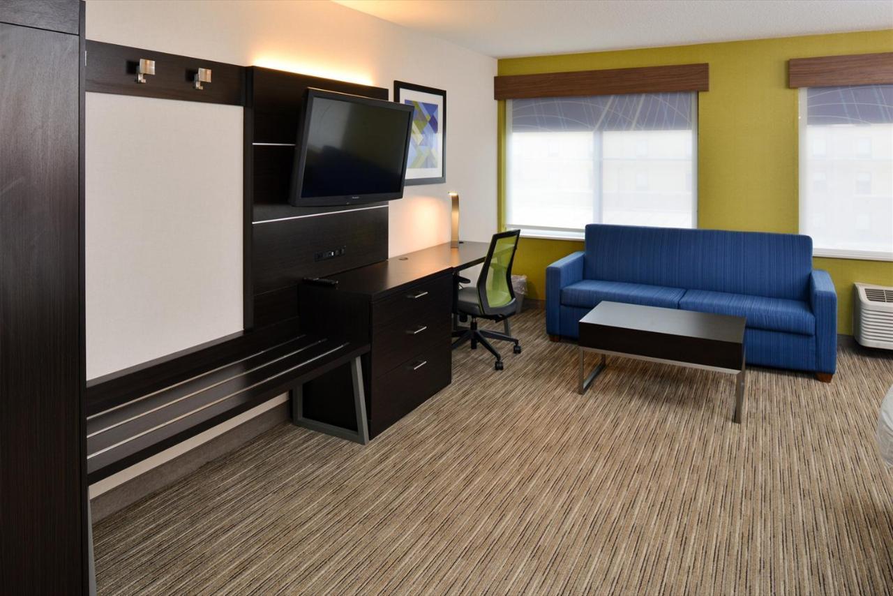 Holiday Inn Express Wixom By Ihg Exteriör bild