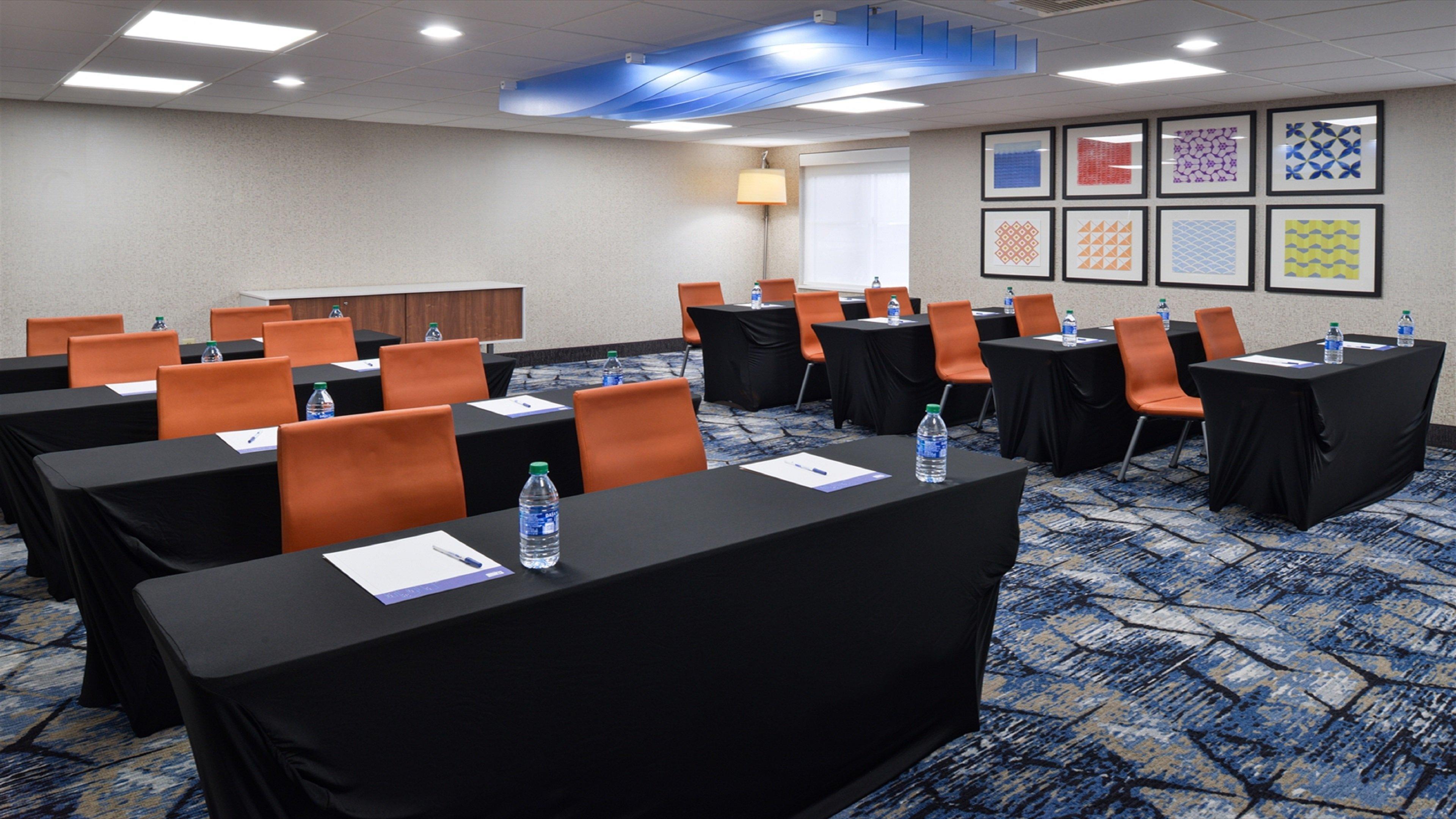 Holiday Inn Express Wixom By Ihg Exteriör bild