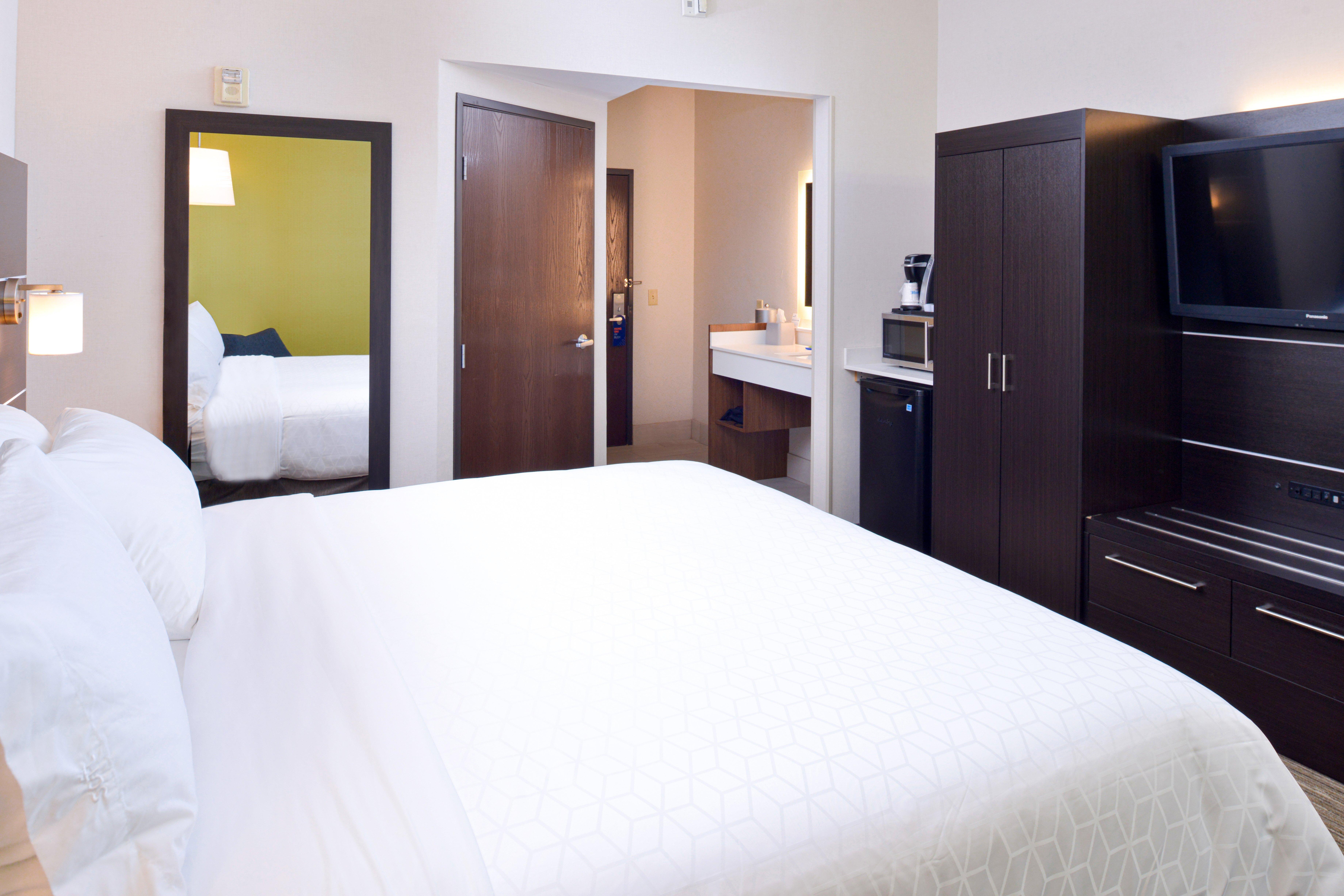 Holiday Inn Express Wixom By Ihg Exteriör bild