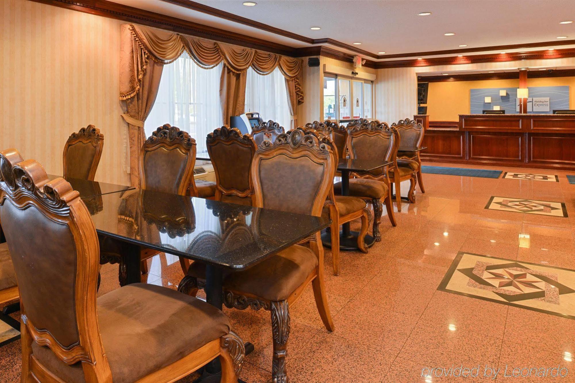 Holiday Inn Express Wixom By Ihg Exteriör bild