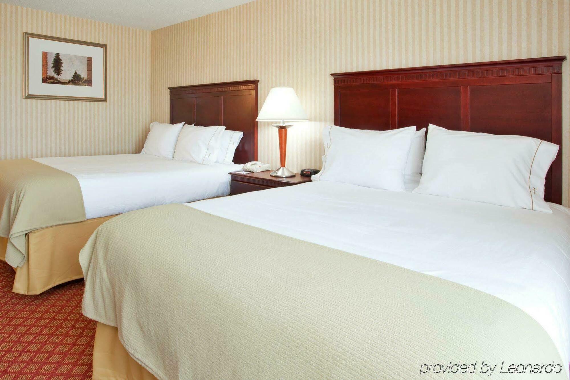 Holiday Inn Express Wixom By Ihg Exteriör bild